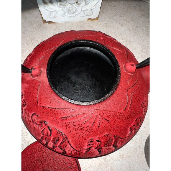 Red Cast Iron Elephant Design Teapot With Lid & Infuser - Unique Collectibl - Picture 3 of 6
